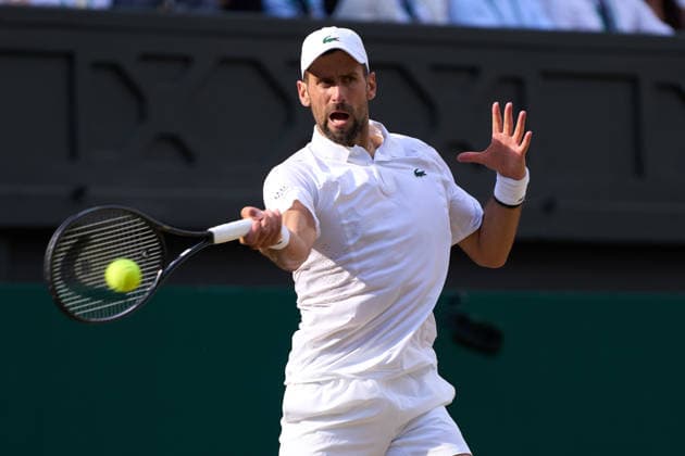 2026 Wimbledon, July 10, Semifinal LONDON, - JULY 10: Novak Djokovic of Serbia plays a shot against Jannik Sinner of Italy during the 2026 Wimbledon, July 10, Semifinal at The all England club, Wimbledon on July 10, 2026 in London, GBR. London The all England club, Wimbledon GBR Copyright: xPeterxvanxdenxBerg ISIxPhotosx 9492
