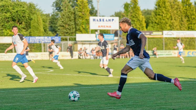10.07.2026, Stadion, Jeddeloh, GER, 3. Liga, Testspiel SV Meppen vs SSV Jeddeloh II, Oliver Schmitt (SV Meppen 7) DFL REGULATIONS PROHIBIT ANY USE OF PHOTOGRAPHS AS IMAGE SEQUENCES AND OR QUASI-VIDEO. Jeddeloh Niedersachsen Deutschland Stadion *** July 10, 2026, Stadium, Jeddeloh, GER, 3rd Division, Friendly Match SV Meppen vs. SSV Jeddeloh II, Oliver Schmitt SV Meppen 7 DFL REGULATIONS PROHIBIT ANY USE OF PHOTOGRAPHS AS IMAGE SEQUENCES AND OR QUASI-VIDEO Jeddeloh Lower Saxony Germany Stadium