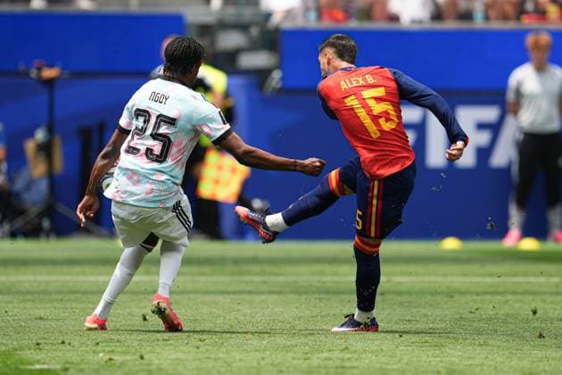 Ãlex Baena of Spain shoots at goal Spain v Belgium, 2026 FIFA World Cup, WM, Weltmeisterschaft, Fussball Quarter-final, Football, Los Angeles Stadium, California, USA - 10 Jul 2026Los Angeles Los Angeles Stadium California (CA) United States of America  Copyright: xIsmaelxAdnan Shutterstockx 16985787ah