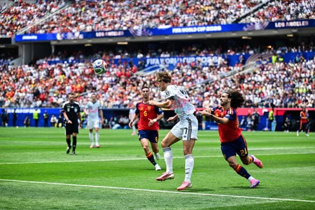 Belgium s Charles De Ketelaere and Spain s Marc Cucurella pictured in action during a soccer game between Spain and Belgian national team, Nationalteam Red Devils, on Friday 10 July 2026 in Los Angeles, USA, in the 1 4 finals of the FIFA World Cup, WM, Weltmeisterschaft, Fussball 2026. DIRKxWAEM  x180900637x