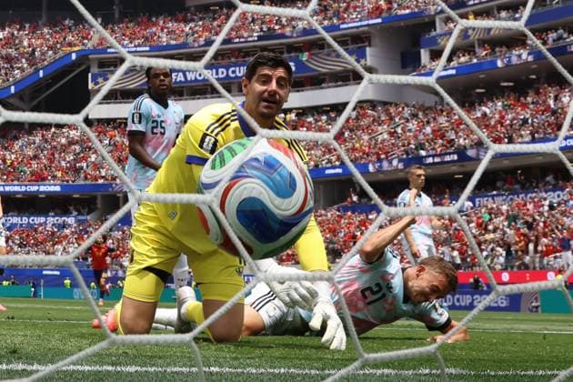 Thibaut Courtois of Belgium looks dejected after Fabian Ruiz of Spain scored to make it 1-0 Spain v Belgium, 2026 FIFA World Cup, WM, Weltmeisterschaft, Fussball Quarter-final, Football, Los Angeles Stadium, California, USA - 10 Jul 2026Los Angeles Los Angeles Stadium California (CA) United States of America  Copyright: xMichaelxZemanek Shutterstockx 16985789ao