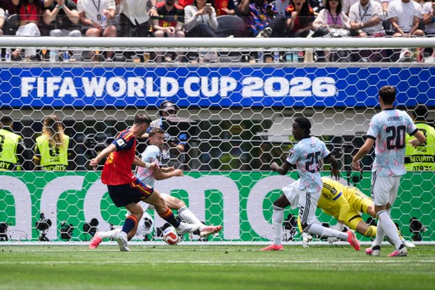 Spain v Belgium - FIFA World Cup, WM, Weltmeisterschaft, Fussball 2026 Fabian Ruiz of Spain scores the opning goal during the FIFA World Cup 2026 quarter final football match between Spain and Belgium. Inglewood United States Copyright: xNicolòxCampox