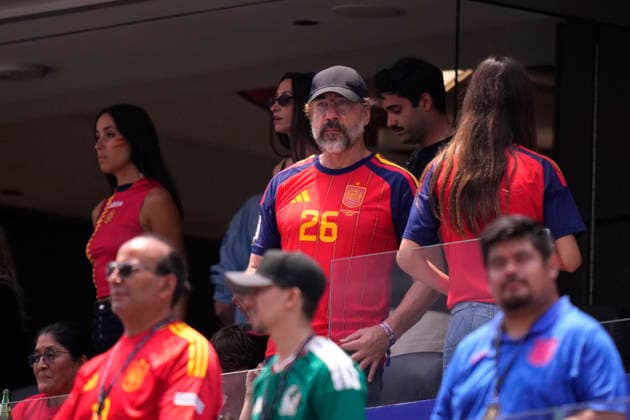 Fußball, FIFA WM 2026, Spanien - Belgien, Prominente auf der Tribüne #2 July 9, 2026, Inglewood, California, United States: Javier Bardem attends during the FIFA World Cup, WM, Weltmeisterschaft, Fussball 2026 Quarter Final match between Spain and Belgium at Los Angeles Stadium on July 10, 2026 in Inglewood, California. Inglewood United States - ZUMAa181 20260709_zaa_a181_109 Copyright: xJosexBretonx