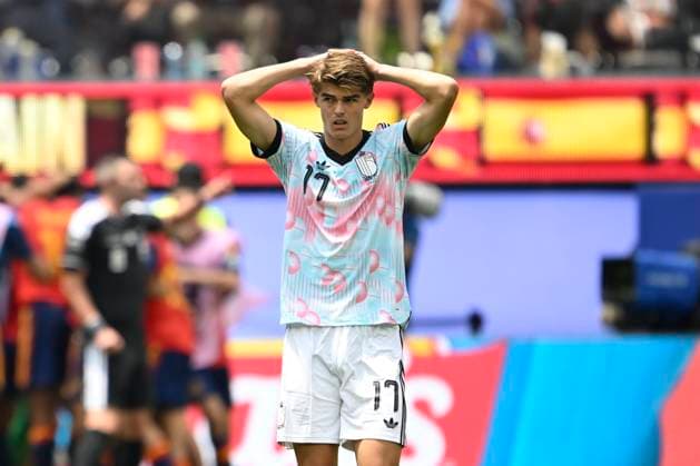 Spain vs Belgium - FIFA World Cup, WM, Weltmeisterschaft, Fussball 2026 LOS ANGELES, UNITED STATES OF AMERICA - JULY 10 : De Ketelaere Charles midfielder of Belgium looks dejected pictured during the FIFA World Cup 2026 round of 8 match between Spain and Belgium at the SoFi stadium on July 10, 2026 in Los Angeles, United States of America, 10 07 2026 Los Angeles United States of America  Copyright: xNicoxVereeckenx