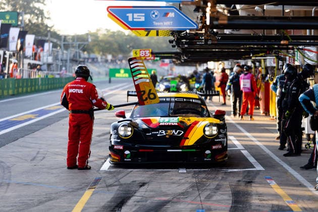 FIA WEC - 6 HOURS OF SAO PAULO 2026 92 LIETZ Richard (aut), PERA Riccardo (ita), SHAHIN Yasser (aus), The Bend Manthey, Porsche 911 GT3 R (992.2) 92, LM GT3, pitlane, during the 6 Hours of Sao Paulo 2026, 4th round of the 2026 FIA World Endurance Championship, from July 10 to 12, 2026 on the Interlagos Circuit in Sao Paulo, Brazil -  Copyright: xJoaoxFilipex