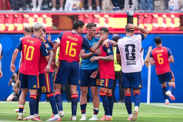 Rodri of Spain (L), Fabian Ruiz of Spain (C) and Pedro Porro of Spain (R) celebrate the team s second goal during a FIFA Men’s World Cup 2026 quarter-final football match between Spain and Belgium at Los Angeles Stadium, in Inglewood on July 10th 2026 (Photo by Alexandra Fechete SPP)  Copyright: xAlexandraxFechete SPPx Sportspressphoto_SPR188610