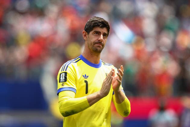 FIFA World Cup, WM, Weltmeisterschaft, Fussball 2026: Spain v Belgium LOS ANGELES, USA - 10th July 2026: Thibaut Courtois of Belgium acknowledges the fans after the FIFA World Cup 2026 quarter-final match between Spain and Belgium at Los Angeles Stadium Los Angeles Los Angeles Stadium United States of America Copyright: xCraigxMercerx xPeakxActionxPhotosx