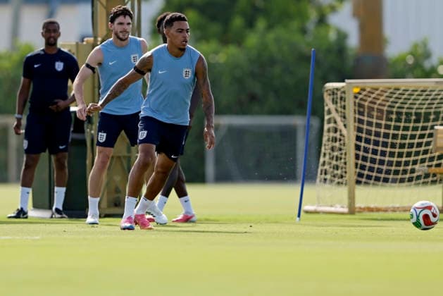 July 10, 2026, Fort Lauderdale, Florida, United States: Morgan Rogers of England passes the ball during the training session one day ahead of the FIFA World Cup, WM, Weltmeisterschaft, Fussball 2026 quarterfinals match between Norway and England, at Inter Miami CF Stadium in Fort Lauderdale, Florida, United States on July 10, 2026. Photo: DiaEsportivo FIFA World Cup 2026, England Training Session, Fort Lauderdale, United States  - ZUMAh208 20260710_zsp_h208_033 Copyright: xHeulerxAndreyx