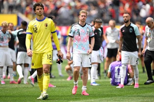Spain vs Belgium - FIFA World Cup, WM, Weltmeisterschaft, Fussball 2026 LOS ANGELES, UNITED STATES OF AMERICA - JULY 10 : Lammens Senne goalkeeper of Belgium and De Bruyne Kevin forward of Belgium pictured during the FIFA World Cup 2026 round of 8 match between Spain and Belgium at the SoFi stadium on July 10, 2026 in Los Angeles, United States of America, 10 07 2026 Los Angeles United States of America  Copyright: xNicoxVereeckenx