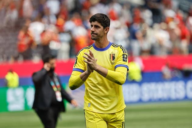 Thibaut Courtois (BEL), JULY 10, 2026 - Football Soccer : Courtois greets the crowd after losing FIFA World Cup, WM, Weltmeisterschaft, Fussball 2026 Quarter-finals match between Spain - Belgium at the Los Angeles Stadium in Inglewood, United States. Noxthirdxpartyxsales  aflo_337643345 MutsuxKawamorix