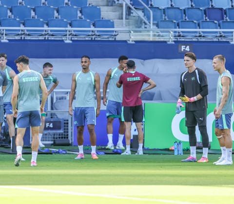 JULY 10, 2026: Switzerland goalkeeper Marvin Keller (21) and teammates practice ahead of their match against Argentina at Sporting Park in Kansas City, KS. CSM FIFA World Cup, WM, Weltmeisterschaft, Fussball 2026: Switzerland JUL 10th  - ZUMAc04_ 20260710_zma_c04_068 Copyright: xRomanxPunox
