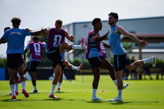 (260711) -- MIAMI, July 11, 2026 -- Players of England attend a training session ahead of the quarterfinal between England and Norway at the 2026 FIFA World Cup, WM, Weltmeisterschaft, Fussball in Miami, the United States, on July 10, 2026. ) (SP)U.S.-MIAMI-FOOTBALL-FIFA WORLD CUP-TEAM ENGLAND-TRAINING JiaxHaocheng 