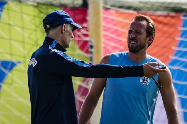(260711) -- MIAMI, July 11, 2026 -- Harry Kane (R) and head coach Thomas Tuchel of England attend a training session ahead of the quarterfinal between England and Norway at the 2026 FIFA World Cup, WM, Weltmeisterschaft, Fussball in Miami, the United States, on July 10, 2026. ) (SP)U.S.-MIAMI-FOOTBALL-FIFA WORLD CUP-TEAM ENGLAND-TRAINING JiaxHaocheng 