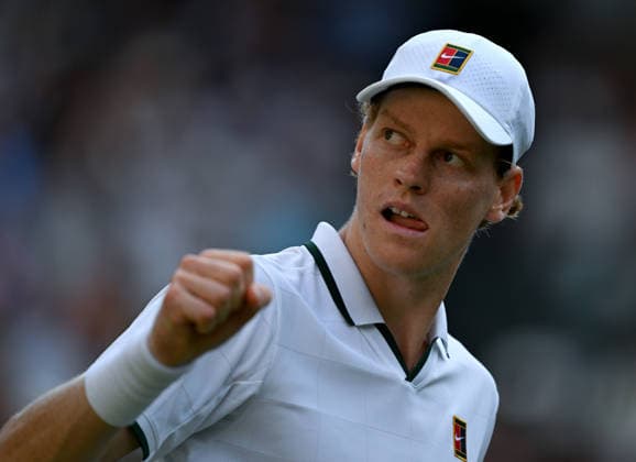 (260711) -- LONDON, July 11, 2026 -- Jannik Sinner reacts during the men s singles semifinal between Jannik Sinner of Italy and Novak Djokovic of Serbia at the Wimbledon Tennis Championships in London, Britain, on July 10, 2026. ) (SP)BRITAIN-LONDON-TENNIS-WIMBLEDON-MEN S SINGLES LixYing 