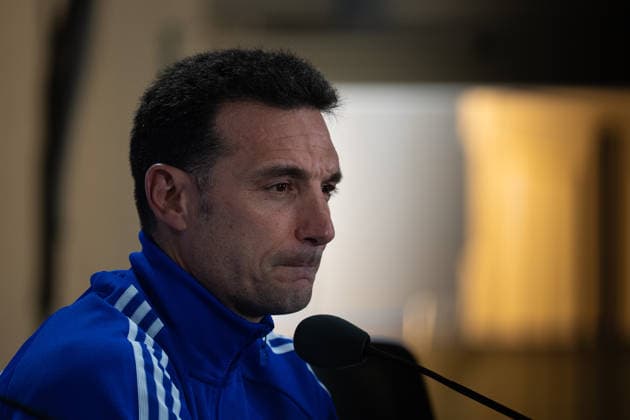 (260711) -- KANSAS CITY, July 11, 2026 -- Lionel Scaloni, head coach of Argentina, attends a press conference, PK, Pressekonferenz ahead of the quarterfinal between Argentina and Switzerland at the 2026 FIFA World Cup, WM, Weltmeisterschaft, Fussball in Kansas City, the United States, on July 10, 2026. ) (SP)U.S.-KANSAS CITY-FOOTBALL-FIFA WORLD CUP-PRESS CONFERENCE-TEAM ARGENTINA XiaoxYijiu 