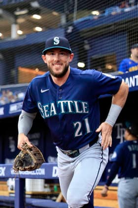 July 10, 2026, St. Petersburg, Florida, USA: Seattle Mariners right fielder Miles Mastrobuoni (21) runs out to the field prior to an MLB, Baseball Herren, USA game against the Tampa Bay Rays on July 10, 2026 at Tropicana Field. The Rays beat the Mariners 7-2. St. Petersburg USA - ZUMAh180 20260710_zsp_h180_025 Copyright: xKimxHukarix