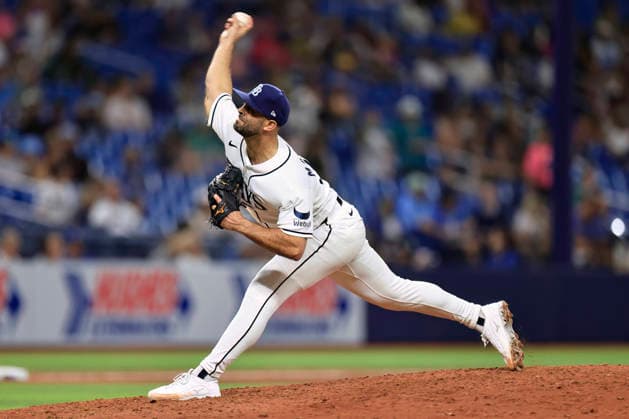 July 10, 2026, St. Petersburg, Florida, USA: Tampa Bay Rays pitcher Nick Martinez (28) delivers a pitch during an MLB, Baseball Herren, USA game against the Seattle Mariners on July 10, 2026 at Tropicana Field. The Rays beat the Mariners 7-2. St. Petersburg USA - ZUMAh180 20260710_zsp_h180_033 Copyright: xKimxHukarix