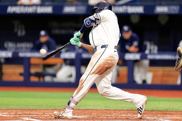 July 10, 2026, St. Petersburg, Florida, USA: Tampa Bay Rays third baseman Junior Caminero (13) doubles to left field during an MLB, Baseball Herren, USA game against the Seattle Mariners on July 10, 2026 at Tropicana Field. The Rays beat the Mariners 7-2. St. Petersburg USA - ZUMAh180 20260710_zsp_h180_051 Copyright: xKimxHukarix