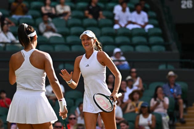 2026 Wimbledon - Kristina Mladenovic Kristina Mladenovic (FRA) durinh her semi final double match at the 2026 Wimbledon Championships at the AELTC in London, Great Britain, on July 10, 2026. Photo by Corinne Dubreuil ABACAPRESS.COM LONDON United Kingdom  Copyright: xDubreuilxCorinne ABACAx