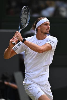 2026 Wimbledon - Semi-Final - Alexander Zverev Alexander Zverev (GER) during his semi final match at the 2026 Wimbledon Championships at the AELTC in London, Great Britain, on July 10, 2026. Photo by Corinne Dubreuil ABACAPRESS.COM LONDON United Kingdom  Copyright: xDubreuilxCorinne ABACAx