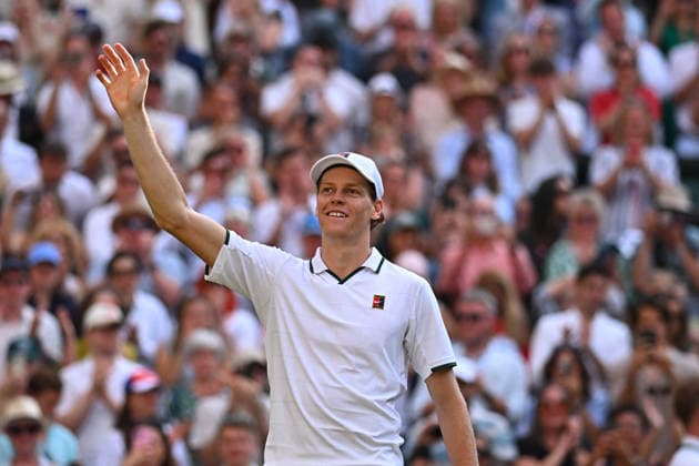 2026 Wimbledon - Semi-Final - Jannik Sinner Jannik Sinner (ITA) during his first rsemi final match at the 2026 Wimbledon Championships at the AELTC in London, Great Britain, on July 10, 2026. Photo by Corinne Dubreuil ABACAPRESS.COM LONDON United Kingdom  Copyright: xDubreuilxCorinne ABACAx