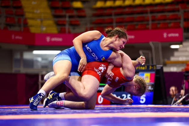 Ringen, U20 EM in Skopje U20 European Championships 72kg WW - Ilayda Cin (TUR) df. Zahra Karimzada (AZE) *** U20 European Championships, 72 kg Open Weight: Ilayda Cin (TUR) defeated Zahra Karimzada (AZE) Copyright: xJakexKirkmanx xUnitedxWorldxWrestlingx Jake Kirkman United World Wrestling