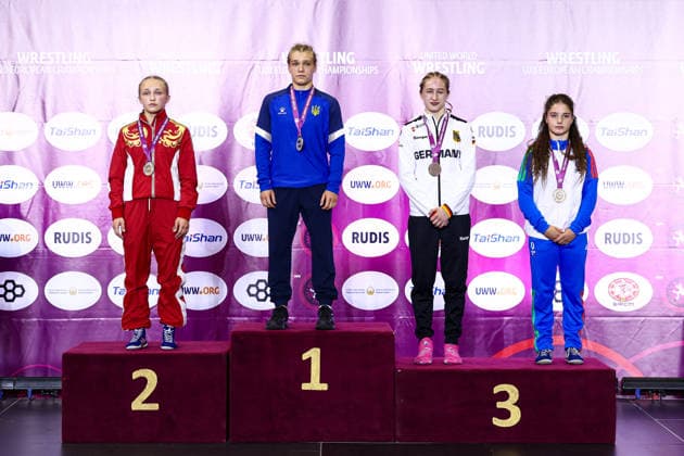 Ringen, U20 EM in Skopje U20 European Championships Podium 53kg WW - Gold: Anastasiia Polska (UKR), Silver: Ekaterina Chikanova (RUS), Bronze: Fiona Sophie Gasser (GER), Naomi Liuzzi (ITA) *** U20 European Championships Podium, 53kg Open Weight: Gold—Anastasiia Polska (UKR); Silver—Ekaterina Chikanova (RUS); Bronze—Fiona Sophie Gasser (GER) and Naomi Liuzzi (ITA) Copyright: xJakexKirkmanx xUnitedxWorldxWresx Jake Kirkman United World Wres