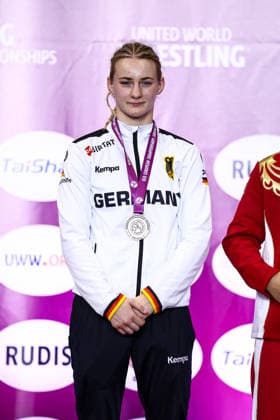 Ringen, U20 EM in Skopje U20 European Championships Podium 62kg WW - Bronze: Leonie Steigert (GER) *** U20 European Championships, 62kg Open Weight, Bronze Medal: Leonie Steigert (GER) Copyright: xJakexKirkmanx xUnitedxWorldxWresx Jake Kirkman United World Wres