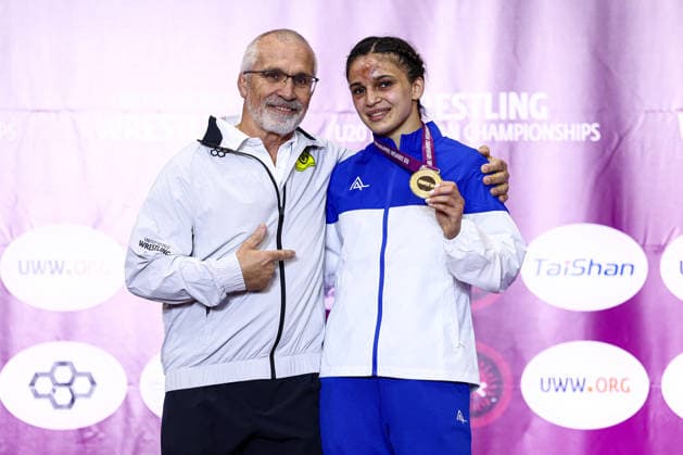 Ringen, U20 EM in Skopje U20 European Championships Podium 62kg WW - Gold: Ruzanna Mammadova (AZE), Doctor *** U20 European Championships Podium: 62 kg Open Weight Gold – Ruzanna Mammadova (AZE), Doctor Copyright: xJakexKirkmanx xUnitedxWorldxWresx Jake Kirkman United World Wres