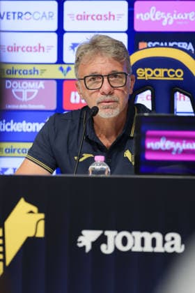 IPA86593687 - Marco Baroni, the new head coach of Hellas Verona, during a press conference, PK, Pressekonferenz to introduce the new head coach of Hellas Verona at the Hellas Verona headquarters on July 11, 2026, in Verona, VR.  Copyright: xEmanuelexPennacchio IPAxSportx xx 86593687