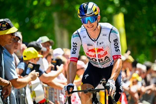Tour de France 2026 Stage 8 BERGERAC, FRANCE - JULY 11 : Lipowitz Florian (GER) of Red Bull - BORA - Hansgrohe before the start of the race during stage 8 of the 113rd edition of Tour de France an UCI World Tour 2.UWT cycling road race stage for Men Elite of 182 km with start in Perigueux and finish in Bergerac on July 11, 2026 in Bergerac, France, 11 07 2026 Bergerac France  Copyright: xTomasxSiskx