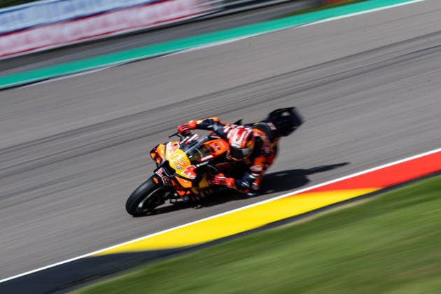 GER, Großer Preis von Deutschland, MotoGP. 11. Lauf, FIM Motorrad-Weltmeisterschaft. 11.07.2026, Sachsenring, Hohenstein-Ernstthal, GER, Großer Preis von Deutschland, MotoGP. 11. Lauf, FIM Motorrad-Weltmeisterschaft. 12, Maverick Vinales, Red Bull KTM Tech3 Â Foto: Alexander Trienitz Hohenstein-Ernstthal Sachsenring Sachsen Deutschland *** GER, German Grand Prix, MotoGP Round 11, FIM Motorcycle World Championship, July 11, 2026, Sachsenring, Hohenstein Ernstthal, GER, German Grand Prix, MotoGP Round 11, FIM Motorcycle World Championship 12, Maverick Vinales, Red Bull KTM Tech3. Photo by Alexander Trienitz, Hohenstein Ernstthal, Sachsenring, Saxony, Germany