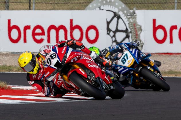 RECORD DATE NOT STATED 11th July 2026: Donington Park, Leicestershire, England; Motul FIM World Superbike Championship Donington 2025, Day 2; Jake Dixon on his Honda HRC Honda CBR1000RR-R ahead of Remy Gardner on his GYTR GRT Yamaha WorldSBK Team Yamaha YZF-R1 during Free Practice 3 TimxWilliams