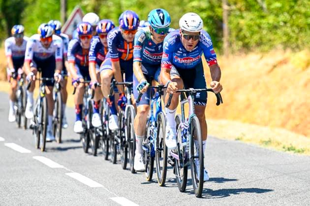 Tour de France 2026 Stage 8 BERGERAC, FRANCE - JULY 11 : Dillier Silvan (SUI) of Alpecin Premier Tech leading the peloton during stage 8 of the 113rd edition of Tour de France an UCI World Tour 2.UWT cycling road race stage for Men Elite of 182 km with start in Perigueux and finish in Bergerac on July 11, 2026 in Bergerac, France, 11 07 2026 ( Motordriver Kurt Vandenborre - Bergerac France  Copyright: xTomasxSiskx