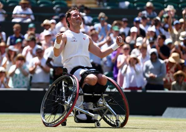 Alfie Hewett and Gordon Reid celebrate winning the Gentleman s Wheelchair Doubles final Wimbledon Tennis Championships, Day 13, The All England Lawn Tennis and Croquet Club, London, UK - 11 Jul 2026London The All England Lawn Tennis and United Kingdom  Copyright: xKieranxMcManus Shutterstockx 16981032ac