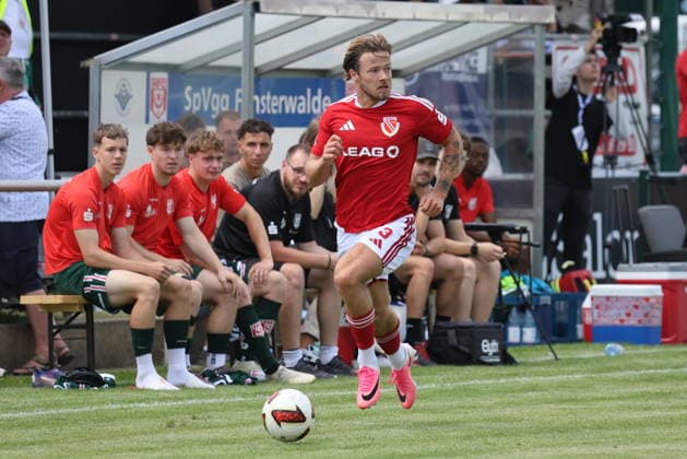 3 Henry Rorig (Energie Cottbus) Fussball Testspiel 2026 2027 FC Energie Cottbus - Hallescher FC *** 3 Henry Rorig Energie Cottbus Soccer Friendly Match 2026 2027 FC Energie Cottbus Hallescher FC