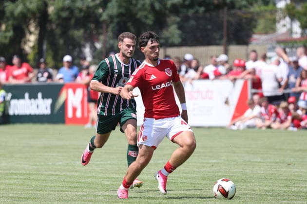 42 Jannis Zaydan (Energie Cottbus) Fussball Testspiel 2026 2027 FC Energie Cottbus - Hallescher FC *** 42 Jannis Zaydan Energie Cottbus Soccer Friendly Match 2026 2027 FC Energie Cottbus Hallescher FC