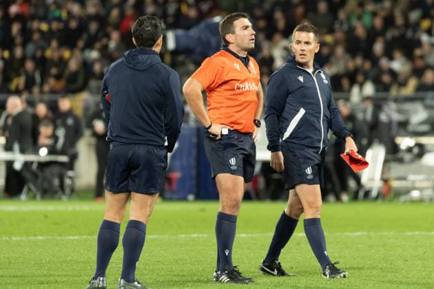 Match offcials Luc Ramos, Nic Berry and Luke Pearce review the big screen to check Jordan s first try. New Zealand All Blacks v Italy.Rugby Union Nations Championship. All Blacks 47 Italy 17 (HT14-10). Hnry Stadium. Wellington. New Zealand. Photo by Joe Serci (SPP) in NZ.  Copyright: xJoexSercix xSPPx Sportspressphoto_SPR188820