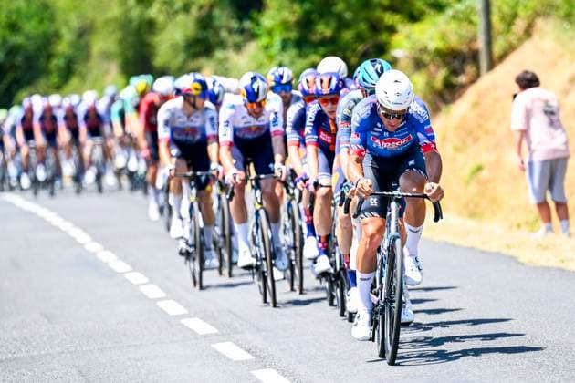 Tour de France 2026 Stage 8 BERGERAC, FRANCE - JULY 11 : Dillier Silvan (SUI) of Alpecin Premier Tech leading the peloton during stage 8 of the 113rd edition of Tour de France an UCI World Tour 2.UWT cycling road race stage for Men Elite of 182 km with start in Perigueux and finish in Bergerac on July 11, 2026 in Bergerac, France, 11 07 2026 ( Motordriver Kurt Vandenborre - Bergerac France  Copyright: xTomasxSiskx