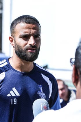 Fussball, 3.Liga Saison 2026 2027 Trainingslager MSV Duisburg Training 11.07.2026, Stadion de Wageningse Berg Ramien Safi (MSV Duisburg, 19) im Interview Wageningen Stadion de Wageningse Berg Niederlande *** Sports, Soccer, 3rd Division, 2026–2027 Season, MSV Duisburg Training Camp, Training Session on July 11, 2026, De Wageningse Berg Stadium, Ramien Safi (MSV Duisburg), age 19, in an interview at De Wageningse Berg Stadium in Wageningen, Netherlands