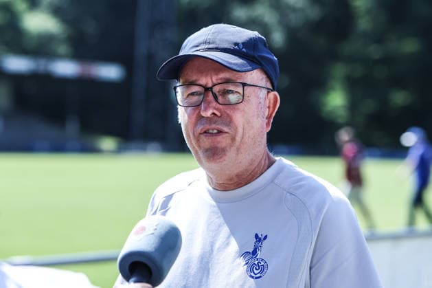 Fussball, 3.Liga Saison 2026 2027 Trainingslager MSV Duisburg Training 11.07.2026, Stadion de Wageningse Berg Martin Haltermann (Pressesprecher, MSV Duisburg) im Interview Wageningen Stadion de Wageningse Berg Niederlande *** Sports, Soccer, 3rd Division, 2026–2027 Season, MSV Duisburg Training Camp, Training Session on July 11, 2026, Stadion de Wageningse Berg, Interview with Martin Haltermann, Press Spokesperson for MSV Duisburg, Wageningen, Stadion de Wageningse Berg, Netherlands