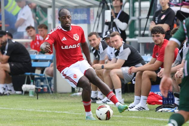 7 Christian Kinsombi (Energie Cottbus) Fussball Testspiel 2026 2027 FC Energie Cottbus - Hallescher FC *** 7 Christian Kinsombi Energie Cottbus Soccer Friendly Match 2026 2027 FC Energie Cottbus Hallescher FC