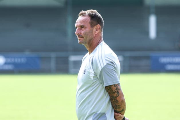 Fussball, 3.Liga Saison 2026 2027 Trainingslager MSV Duisburg Training 11.07.2026, Stadion de Wageningse Berg Dietmar Hirsch (Cheftrainer, MSV Duisburg) Wageningen Stadion de Wageningse Berg Niederlande *** Sports, Soccer, 3rd Division, 2026–2027 Season, MSV Duisburg Training Camp, July 11, 2026, Stadion de Wageningse Berg, Dietmar Hirsch, Head Coach, MSV Duisburg, Wageningen, Stadion de Wageningse Berg, Netherlands