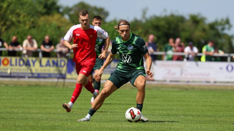 FSV Schöningen vs. VfL, Testspiel Schöningen, 11.07.2026, Fußball, Herren, Saison 2026 2027, Testspiel, FSV Schöningen vs. VfL Wolfsburg: Lovro Majer (VfL Wolfsburg) Deutschland *** FSV Schöningen vs. VfL, Friendly Match in Schöningen, July 11, 2026, Soccer, Men s, 2026–2027 Season, Friendly Match, FSV Schöningen vs. VfL Wolfsburg, Lovro Majer, VfL Wolfsburg, Germany