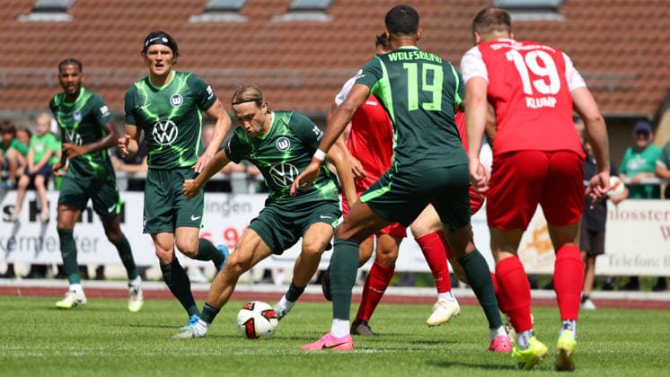 FSV Schöningen vs. VfL, Testspiel Schöningen, 11.07.2026, Fußball, Herren, Saison 2026 2027, Testspiel, FSV Schöningen vs. VfL Wolfsburg: Lovro Majer (VfL Wolfsburg) Deutschland *** FSV Schöningen vs. VfL, Friendly Match in Schöningen, July 11, 2026, Soccer, Men s, 2026–2027 Season, Friendly Match, FSV Schöningen vs. VfL Wolfsburg, Lovro Majer, VfL Wolfsburg, Germany