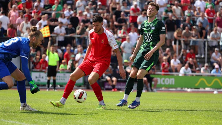 FSV Schöningen vs. VfL, Testspiel Schöningen, 11.07.2026, Fußball, Herren, Saison 2026 2027, Testspiel, FSV Schöningen vs. VfL Wolfsburg: Andreas Skov Olsen (VfL Wolfsburg) Deutschland *** FSV Schöningen vs. VfL, Friendly Match in Schöningen, July 11, 2026, Soccer, Men s, 2026–2027 Season, Friendly Match, FSV Schöningen vs. VfL Wolfsburg, Andreas Skov Olsen, VfL Wolfsburg, Germany