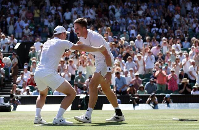 Harri Heliovaara and Henry Patten celebrate winning the Gentleman s Doubles final Wimbledon Tennis Championships, Day 13, The All England Lawn Tennis and Croquet Club, London, UK - 11 Jul 2026London The All England Lawn Tennis and United Kingdom  Copyright: xKieranxMcManus Shutterstockx 16981032bk