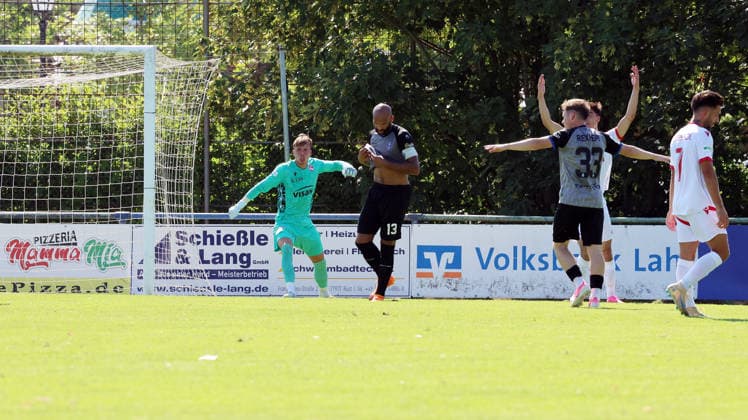 11.07.2026, xrekx, Fussball Testspiel, SV Waldhof Mannheim - FC Thun v.l. Torjubel nach dem Tor zum celebrating the goal celebrate 1:2 durch Terrence Boyd (SV Waldhof Mannheim) Tim Spycher (FC Thun) enttaeuscht, enttäuscht, schaut enttaeuscht, niedergeschlagen, disappointed (DFL DFB REGULATIONS PROHIBIT ANY USE OF PHOTOGRAPHS as IMAGE SEQUENCES and or QUASI-VIDEO) Rust *** July 11, 2026, xrekx, Soccer Friendly Match, SV Waldhof Mannheim vs. FC Thun: Goal celebration after Terrence Boyd scores the 1-2 goal for SV Waldhof Mannheim; Tim Spycher of FC Thun looks disappointed, dejected, looks disappointed, dejected, disappointed DFL DFB REGULATIONS PROHIBIT ANY USE OF PHOTOGRAPHS as IMAGE SEQUENCES and or QUASI-VIDEO Rust