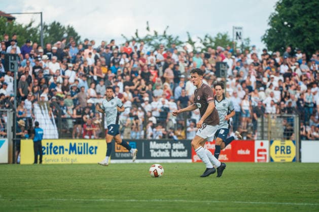 Testspiel: SV Babelsberg 03 vs. FC St. Pauli, 11.07..2026 Martijn Kaars (FC St. Pauli, 19) trifft im Testspiel gegen Babelsberg *** Friendly Match: SV Babelsberg 03 vs. FC St. Pauli, July 11, 2026 Martijn Kaars of FC St. Pauli scores in the 19th minute of the friendly match against Babelsberg Copyright: xBEAUTIFULxSPORTS Schäferx