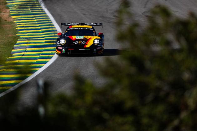 FIA WEC - 6 HOURS OF SAO PAULO 2026 92 LIETZ Richard (aut), PERA Riccardo (ita), SHAHIN Yasser (aus), The Bend Manthey, Porsche 911 GT3 R (992.2) 92, LM GT3, action during the 6 Hours of Sao Paulo 2026, 4th round of the 2026 FIA World Endurance Championship, from July 10 to 12, 2026 on the Interlagos Circuit in Sao Paulo, Brazil -  Copyright: xJoaoxFilipex